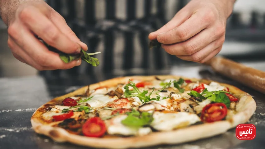 آشپزی پیتزا در طبیعت