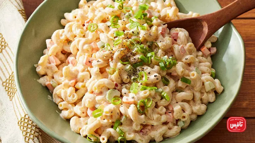 سالاد ماکارونی با کالباس و سس مایونز