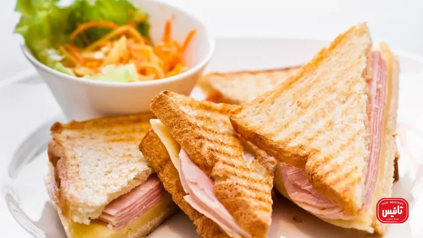 طرز تهیه ساندویچ سرد با ژامبون مرغ