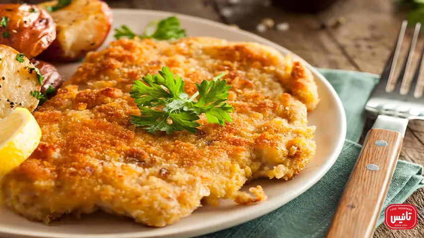 شنیسل با گوشت بوقلمون